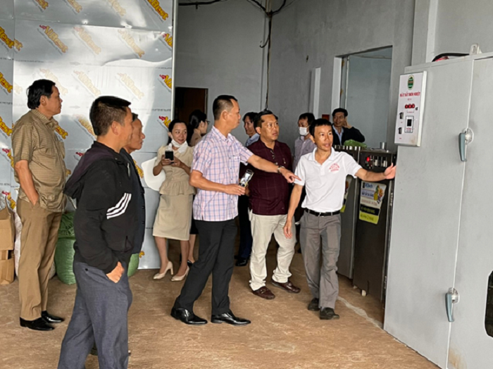 Đoàn công tác số 1 của Huyện Uỷ làm việc với  Đảng Uỷ xã Ea Hiao